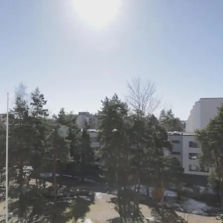 2bhk Olari, * 艾斯堡