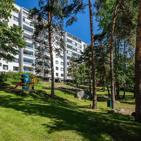 2bhk Olari, 艾斯堡