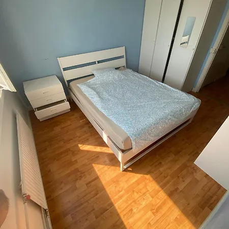 公寓 2bhk Olari, 艾斯堡